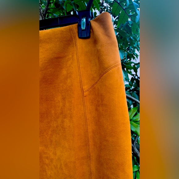✨⚡️💥 Marc New York Andrew Marc Skirt in Suede - Picture 3 of 9